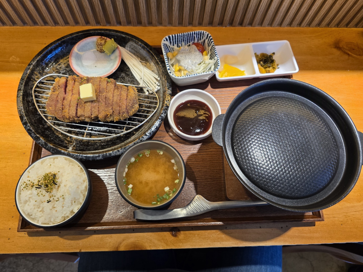 화성 규카츠 부채살 철판 – 버터·팽이버섯