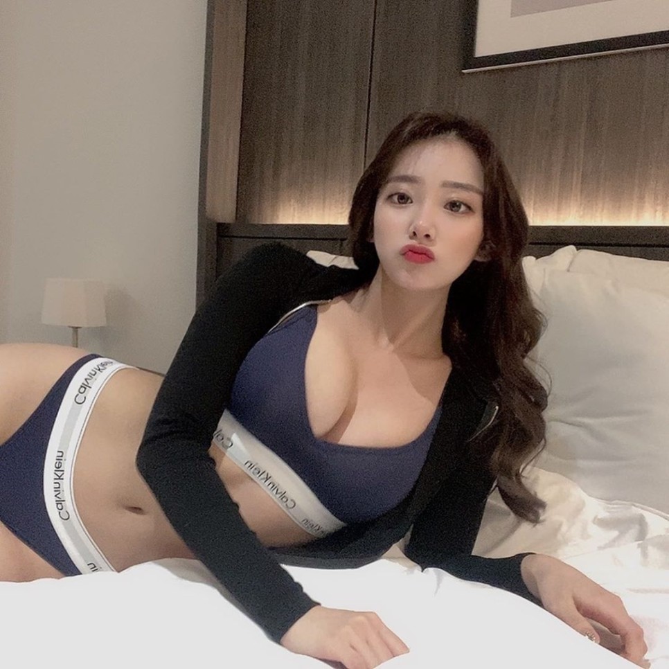  쇼핑몰 사장님 세제로 인스타그램 셀카 사진