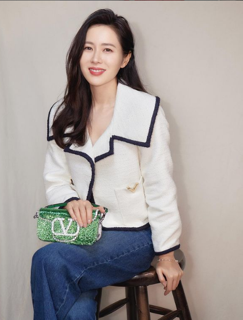  손예진 베이비박스 1억 5천 기부 프로필 재산
