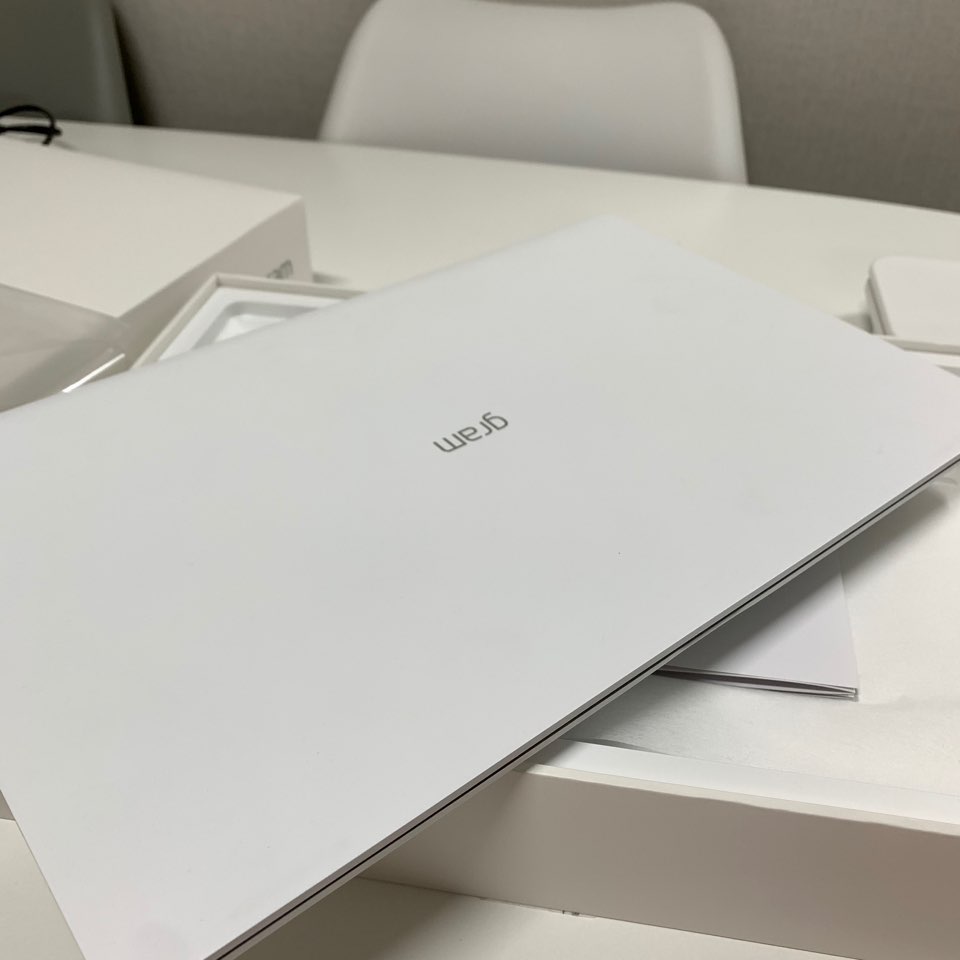  LG 그램 15인치 i5
