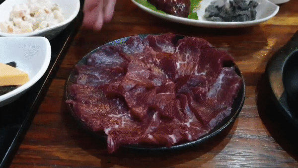  청주 지웰맛집 황제육회뭉티기 육사시미 추천