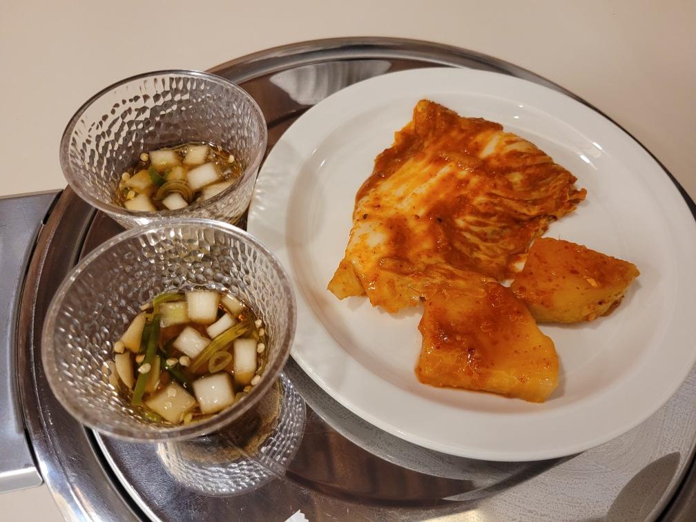 삼삼뼈국 창원 반송점 뼈해장국 맛집 한돈육전 물냉칼국수도 일품