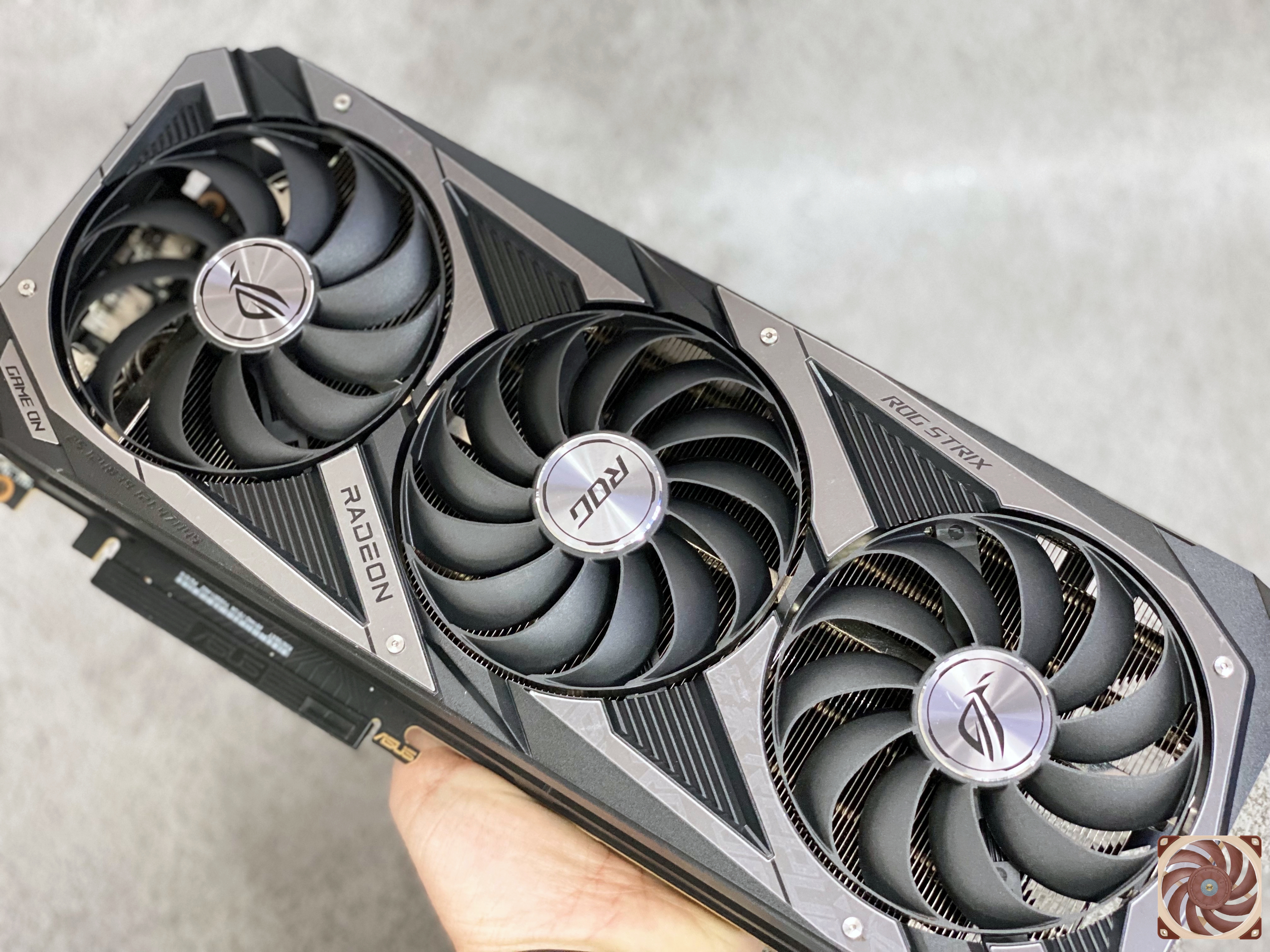 ASUS ROG STRIX RX 6700XT  개봉기 및 이더리움 채굴기 제작후기