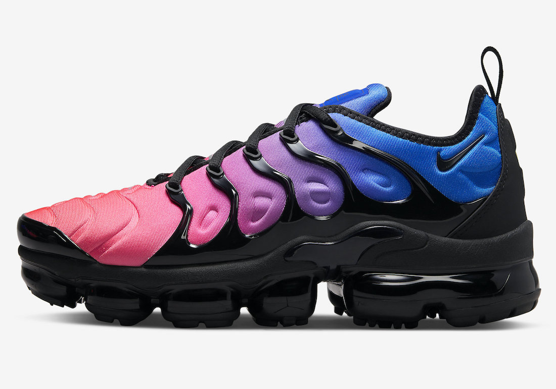 vapormax blue and black