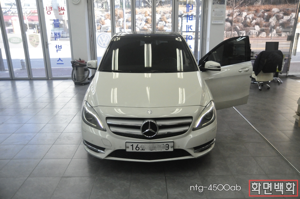  [ntg-4500ab]벤츠 B클래스 B200 NTG-4500AB 화면불량 전원불량 화면백화현상 메인보드 수리 , LCD패널도 교환!