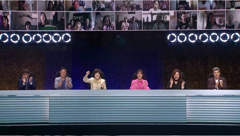  '트롯신이 떴다2-라스트 찬스' 2라운드 대결 명곡 퍼레이드 임지안이 숨겨왔던 사연을 고백