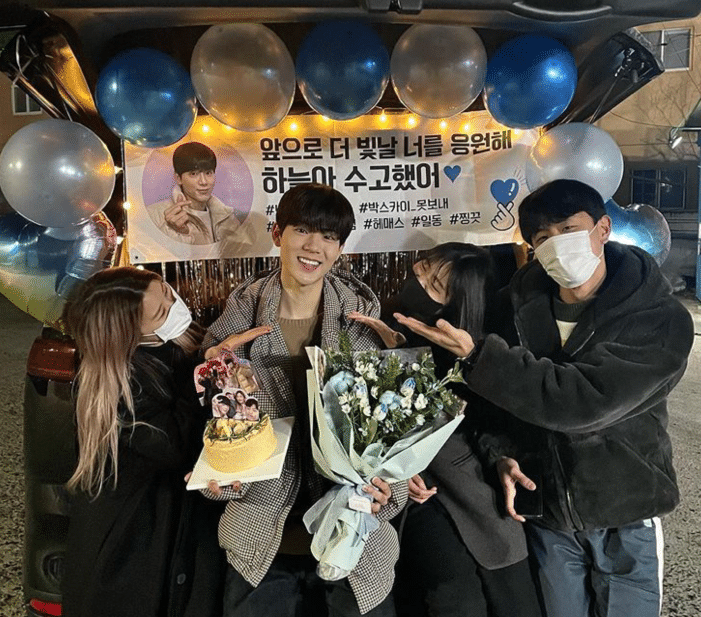  박혜수, 디어엠 편성취소, 소속사 논란 키움, 피해자 모임 경제적 이윤 도모 의심의 꽃뱀몰이, 피범벅이 될 때까지 때린. 김새론과 파워게임에 승리? 결국은 참패, 디어엠 결방 피해규모와 책..
