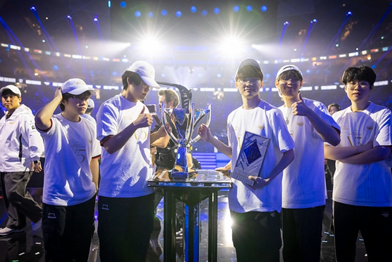 2024년 롣드컵 우승 T1