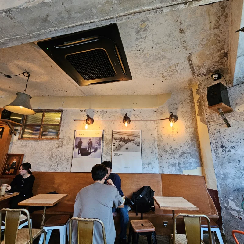 빌라 엠버시 내부