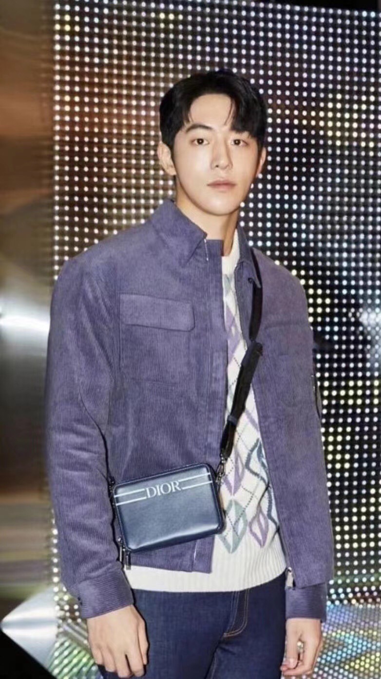  [DIOR] 디올 오블리크 패치 코듀로이 오버 셔츠 집업 자켓 113C513A5032_C440