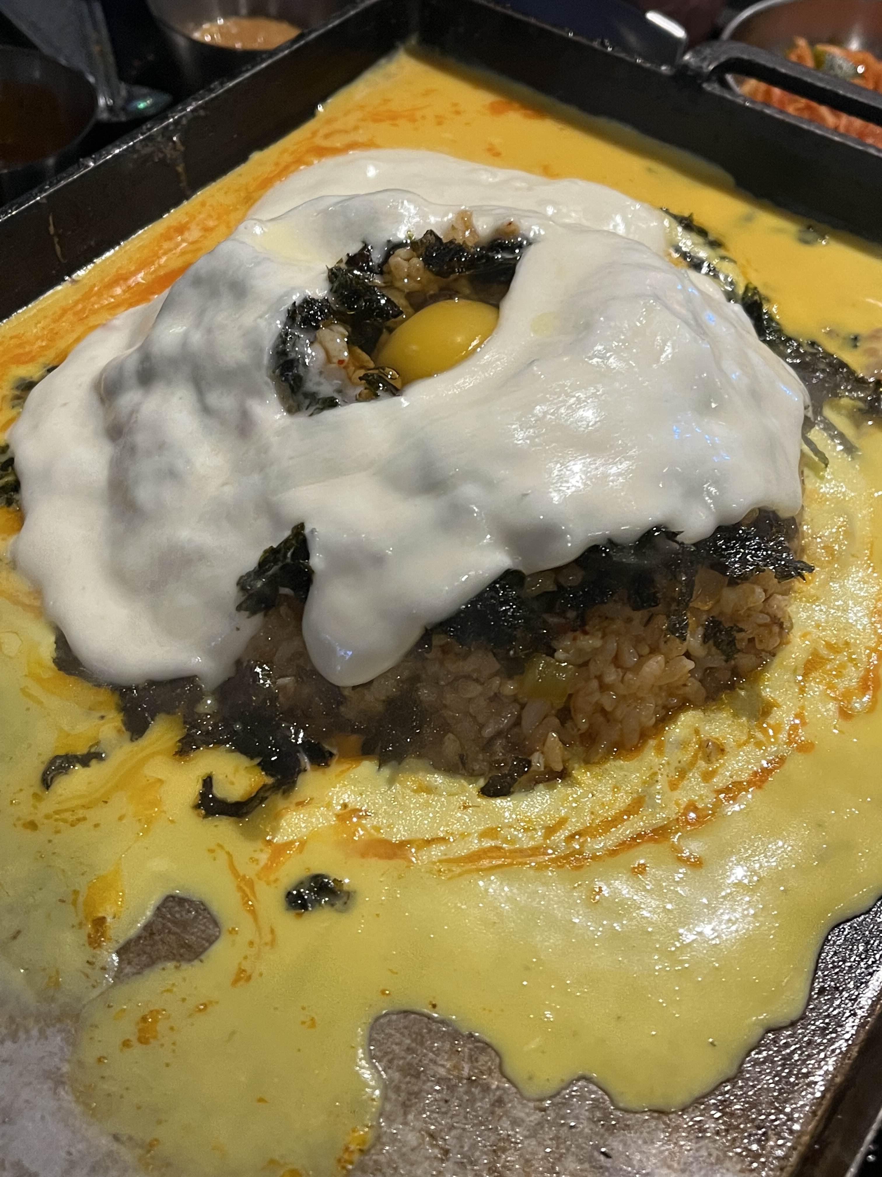 볶음밥 + 치즈추가