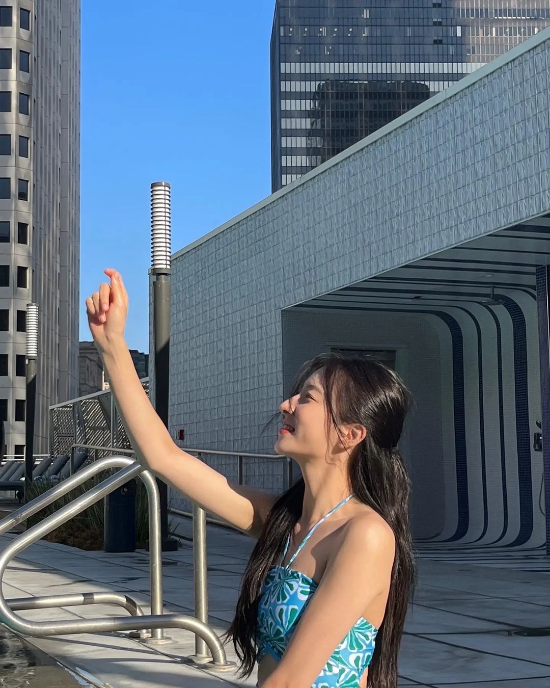  LA 풀장에서 노는 우주소녀 은서외 인스타그램 셀카 사진