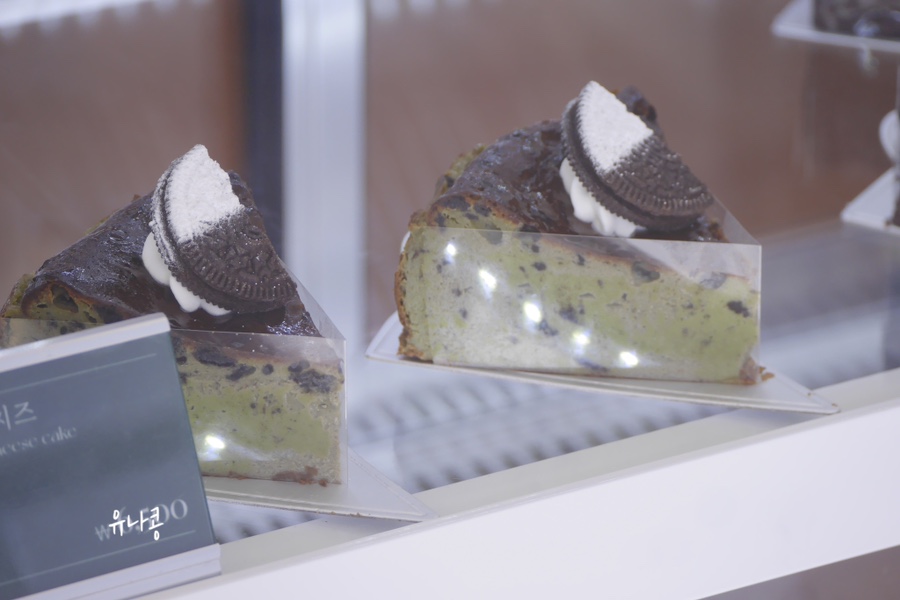 케이크(owa cake)에서 커피와 디저트 옥정 카페, 오와 33