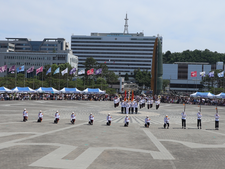 해병의장대-시범-02