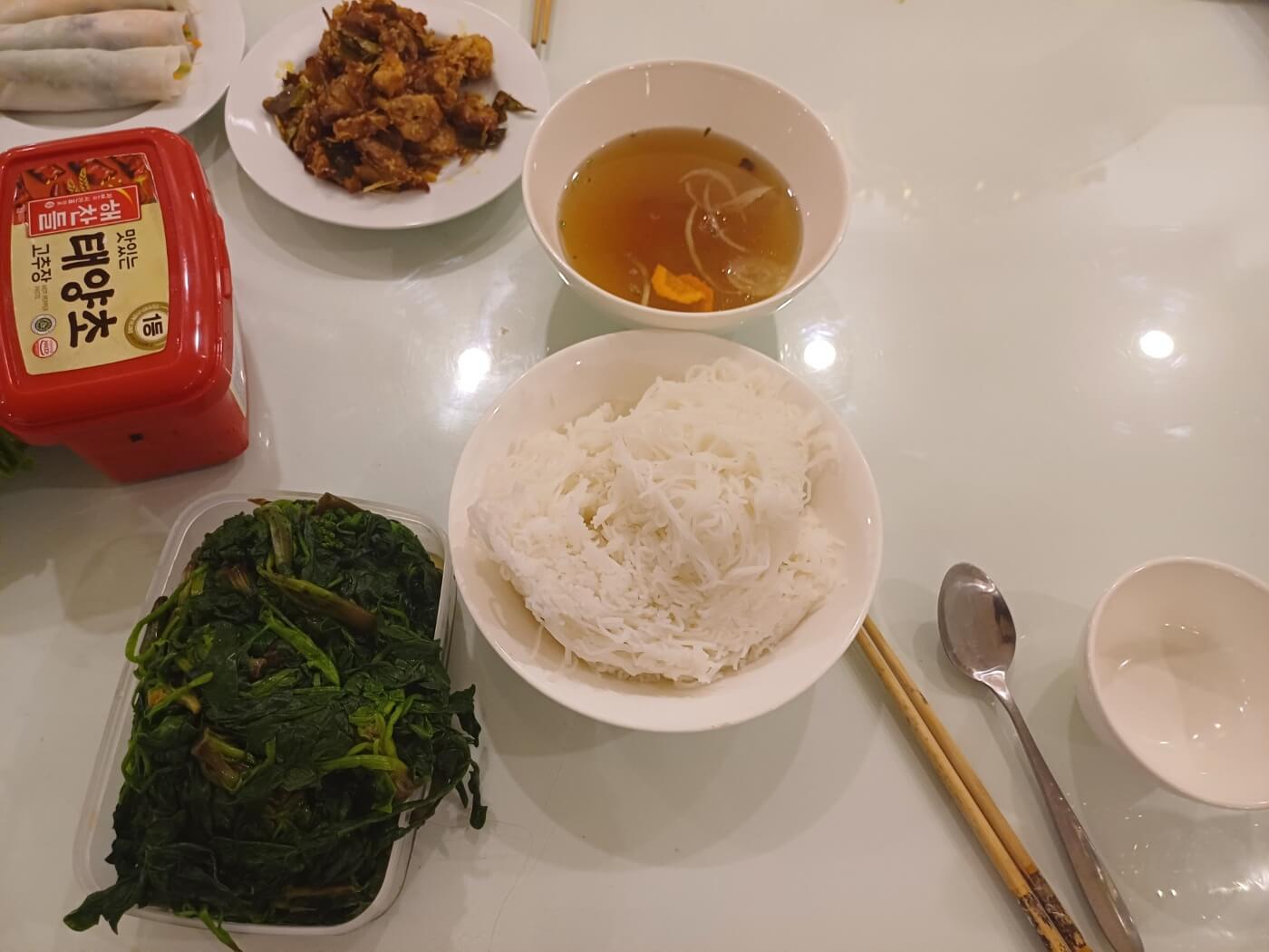 저녁 식사 중