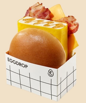 에그 드랍 메뉴 메이플 베이컨 머랭 버거 샌드위치 계란 달걀