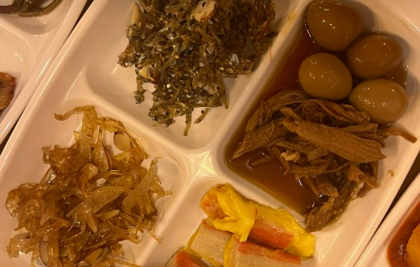 메추리알장조림-오징어실채-맛살전-멸치볶음