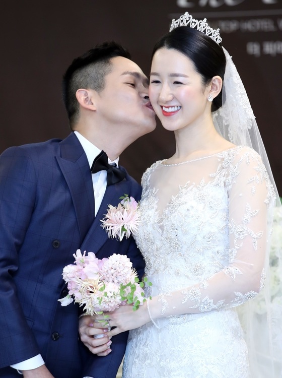  3년전 9세 연하 여친과 결혼해서 아이도 있는 개그맨 강형인