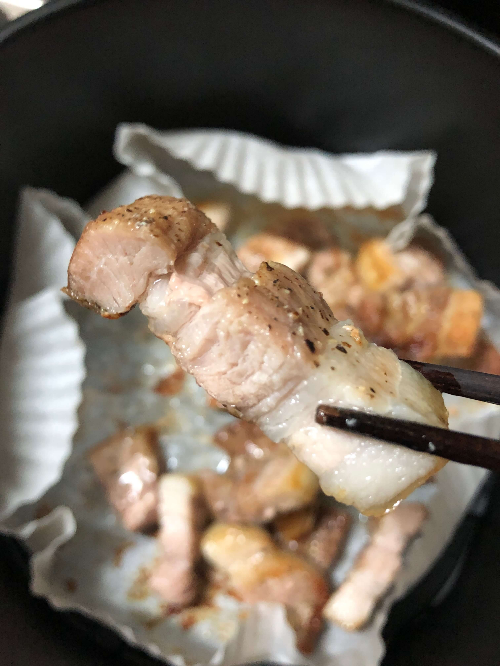 에어프라이어 - 삼겹살 - 젓가락