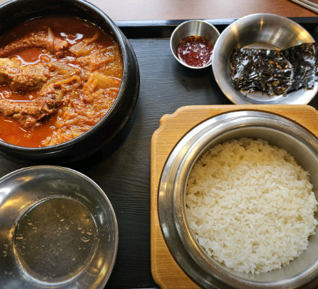 생방송투데이 솥밥 주는 찜닭 정식 8천원 관악구 맛집