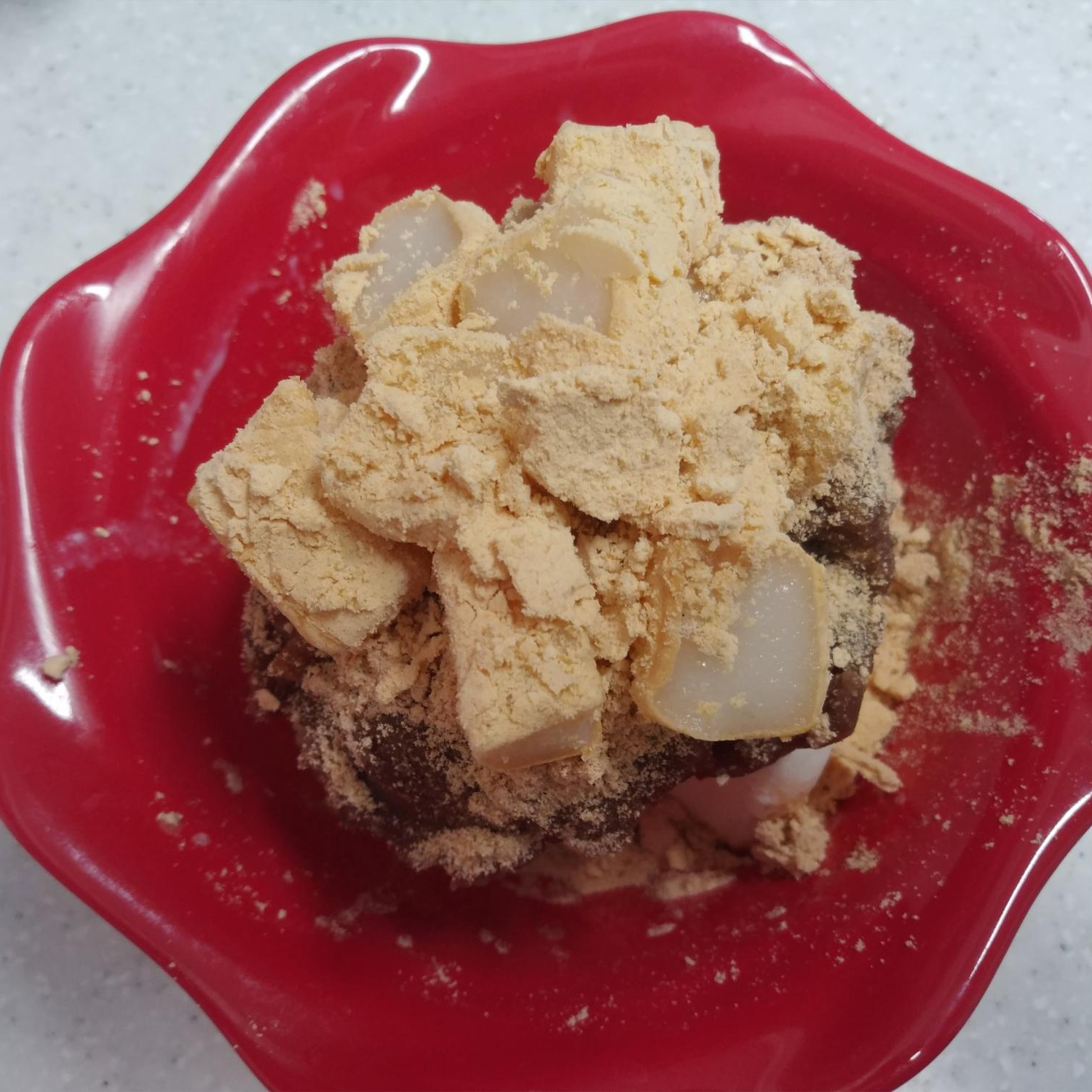  얼린우유로 만든 팥빙수