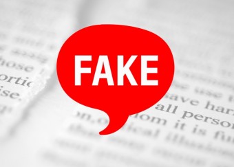 Fake가짜라고-쓰여져-있으며-가짜-뉴스에-대한-경고