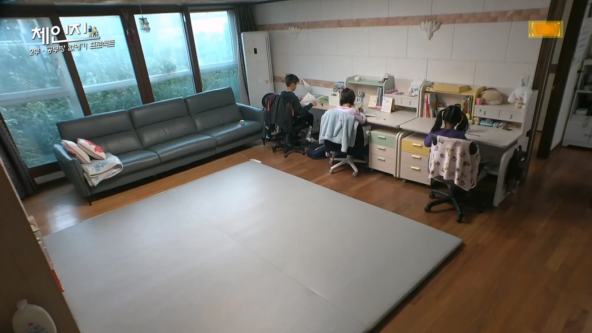 SBS 스페셜.E650.230108p.H264-F1RST.mp4_20230117_203424.041.jpg