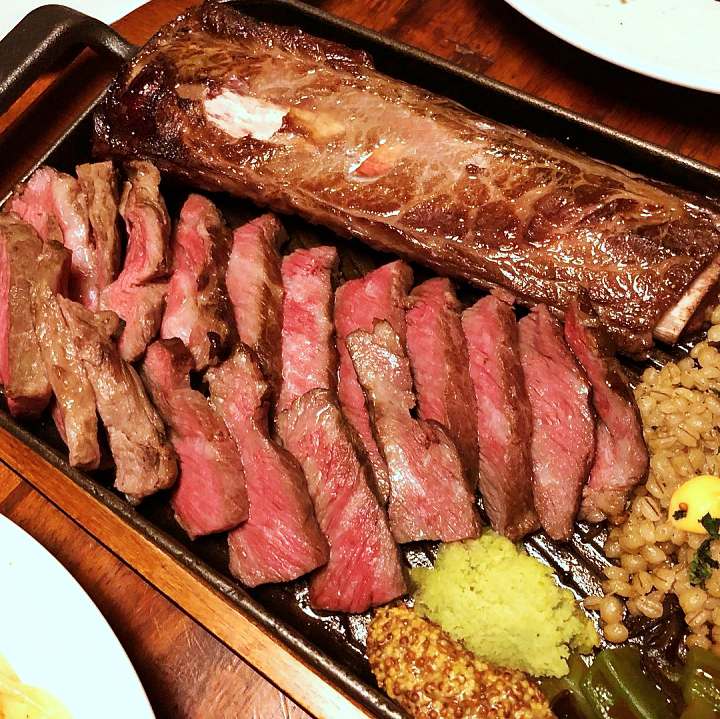  생방송투데이 실크 육질 된 비밀 물 만난 갈비 우대갈비 토마호크 스테이크 신사 가로수길 맛집 추천 리얼 맛집
