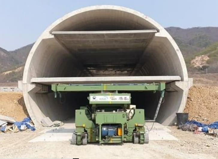 교통량 늘리는 방법 : 복층 터널(Double-decker tunnel) 건기연