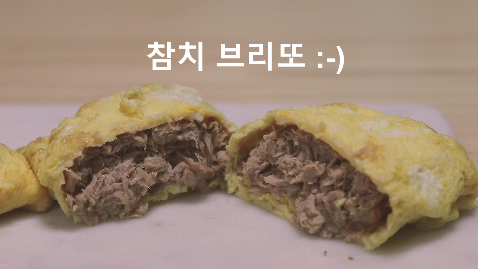  고양이에게 사람이 먹는 참치캔 줘도 될까요?