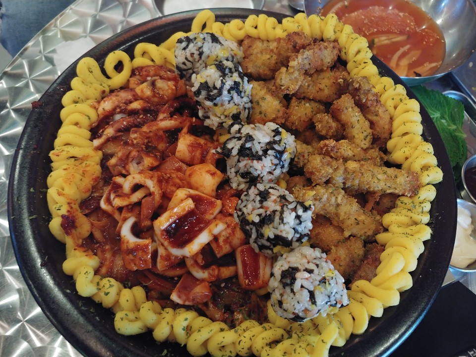  부산 수영 맛집: 수영 술집 ‘이십칠’