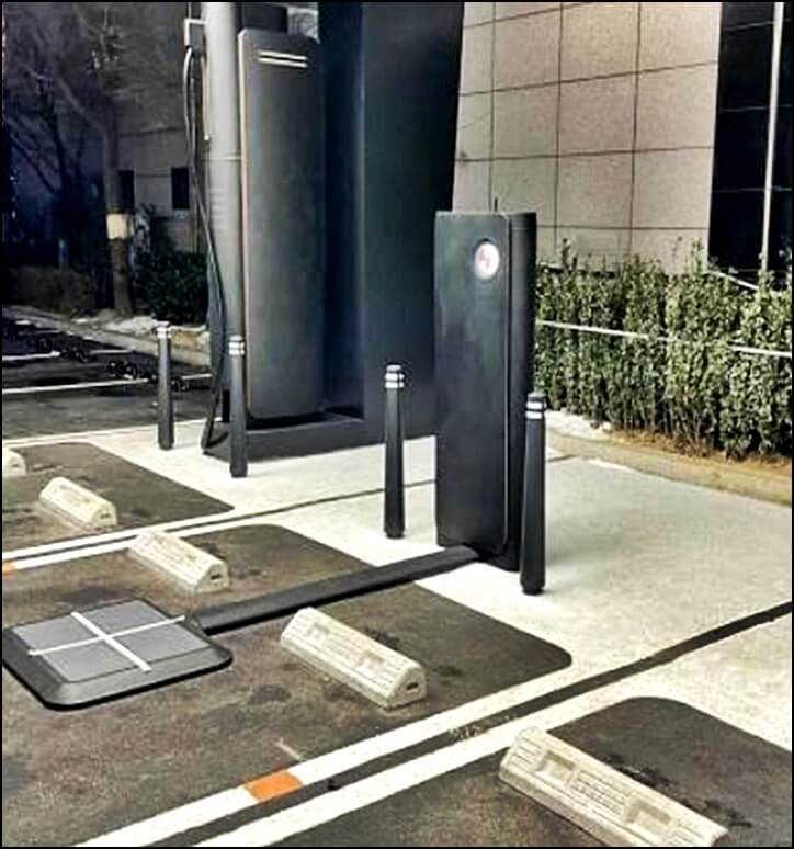 강남 지점 무선 충전기