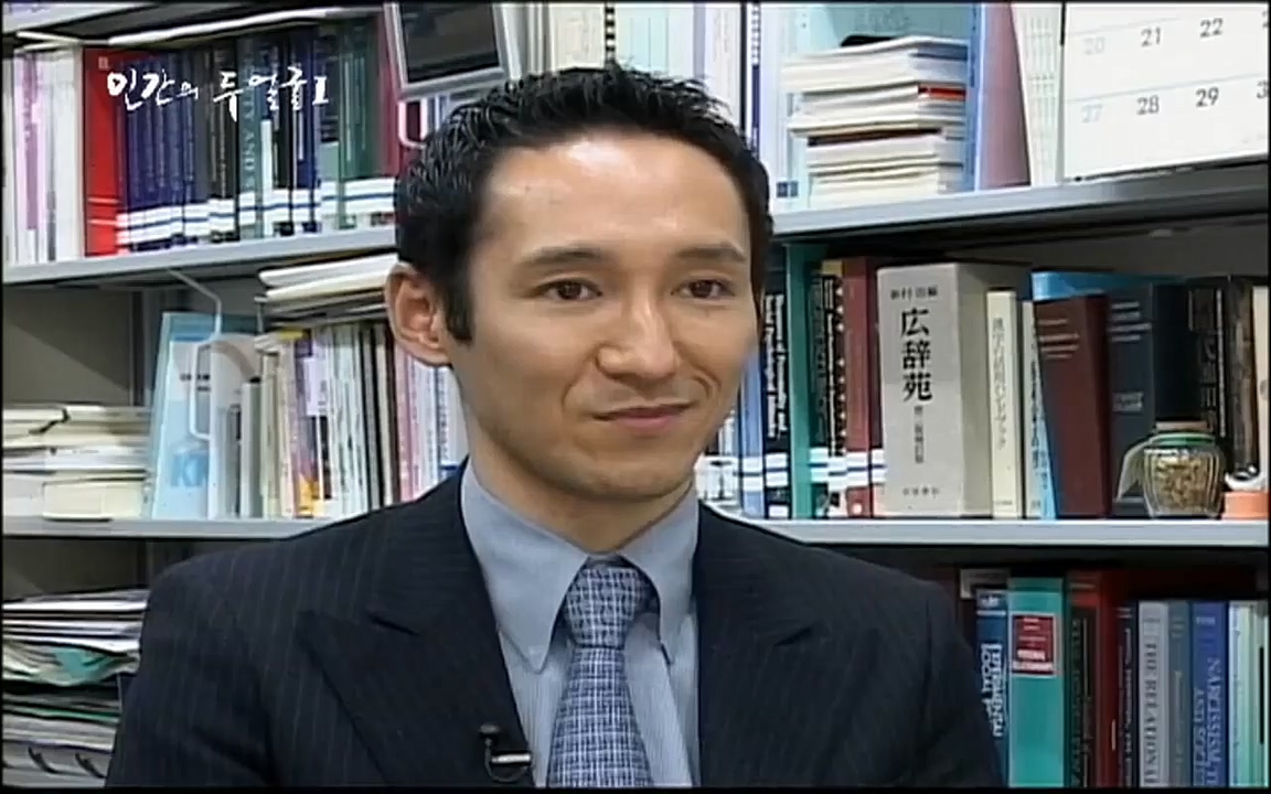 EBS 다큐프라임 - Docuprime, 인간의 두 얼굴 제1부 상황의 힘.mp4_20220317_180411.604.jpg