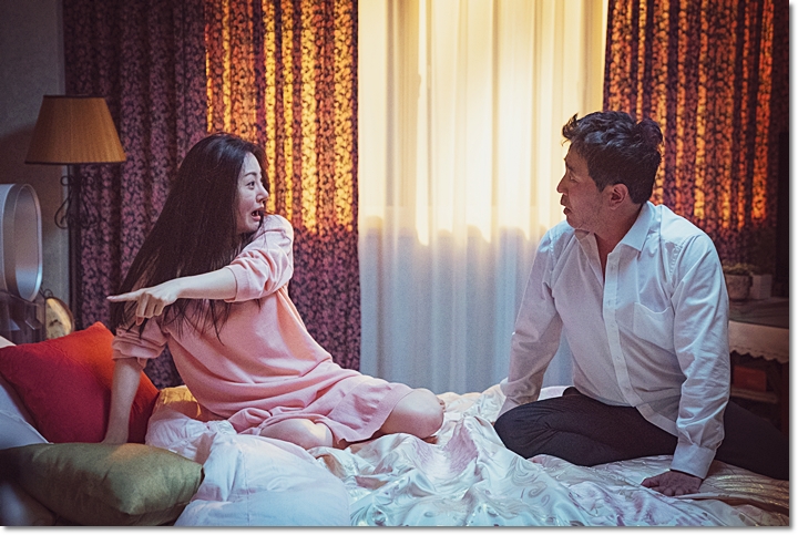 영화 <장르만 로맨스> 11월 개봉 예정인 케미의 제왕 '류승룡'이 선보이는 다양한 관계, 8
