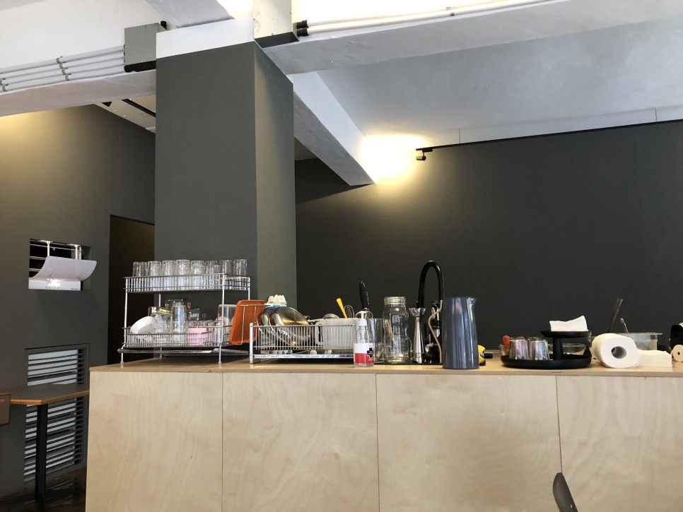 오픈주방 [전주 카페] 샘샘커피 분위기 16
