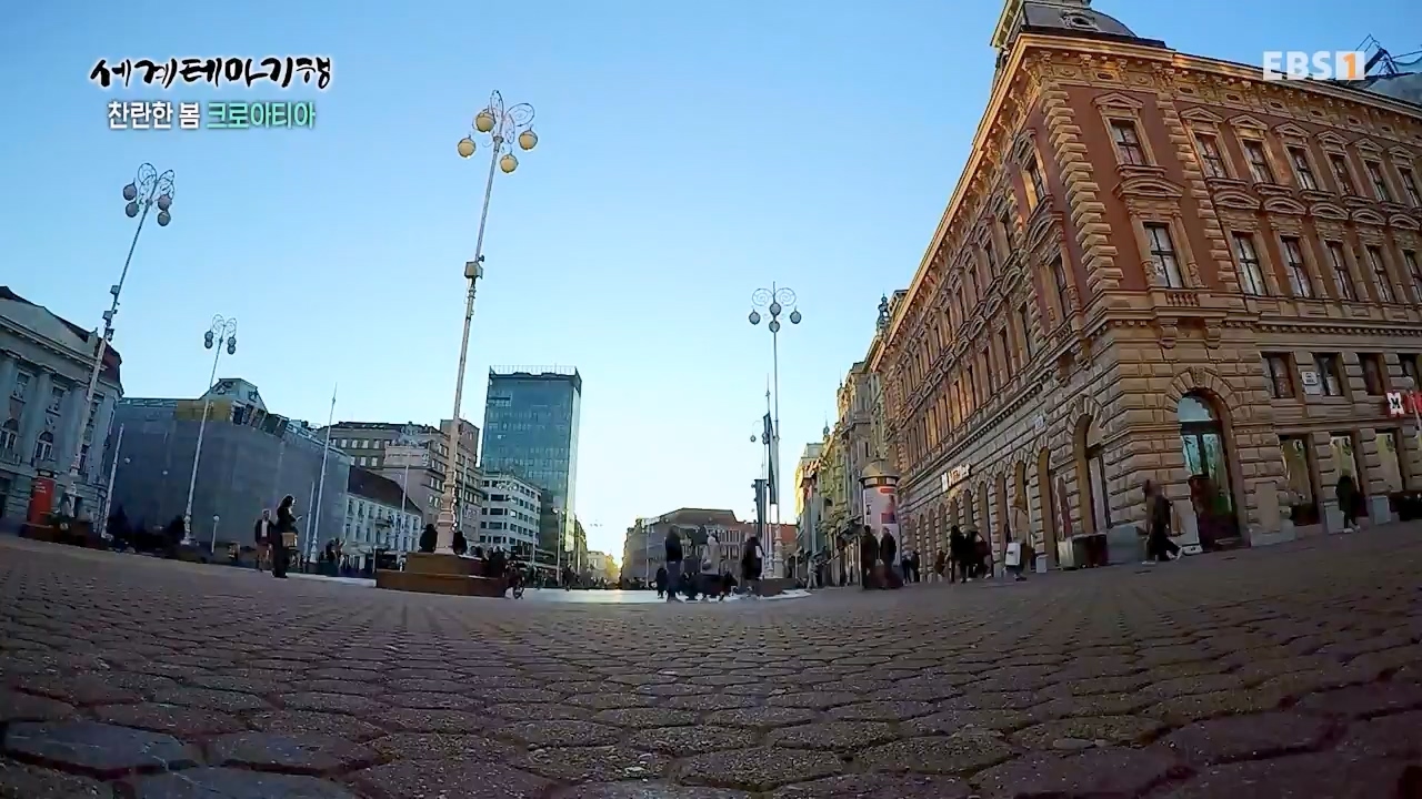 세상의모든기행찬란한 봄 크로아티아-골목골목 도시 산첵.mp4_20230523_205652.586.jpg