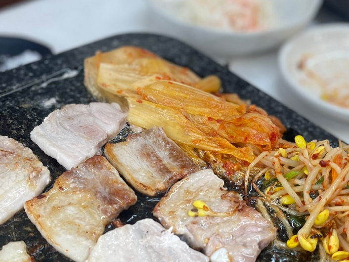 한국병원 영운동맛집 묵은지삼겹살 22