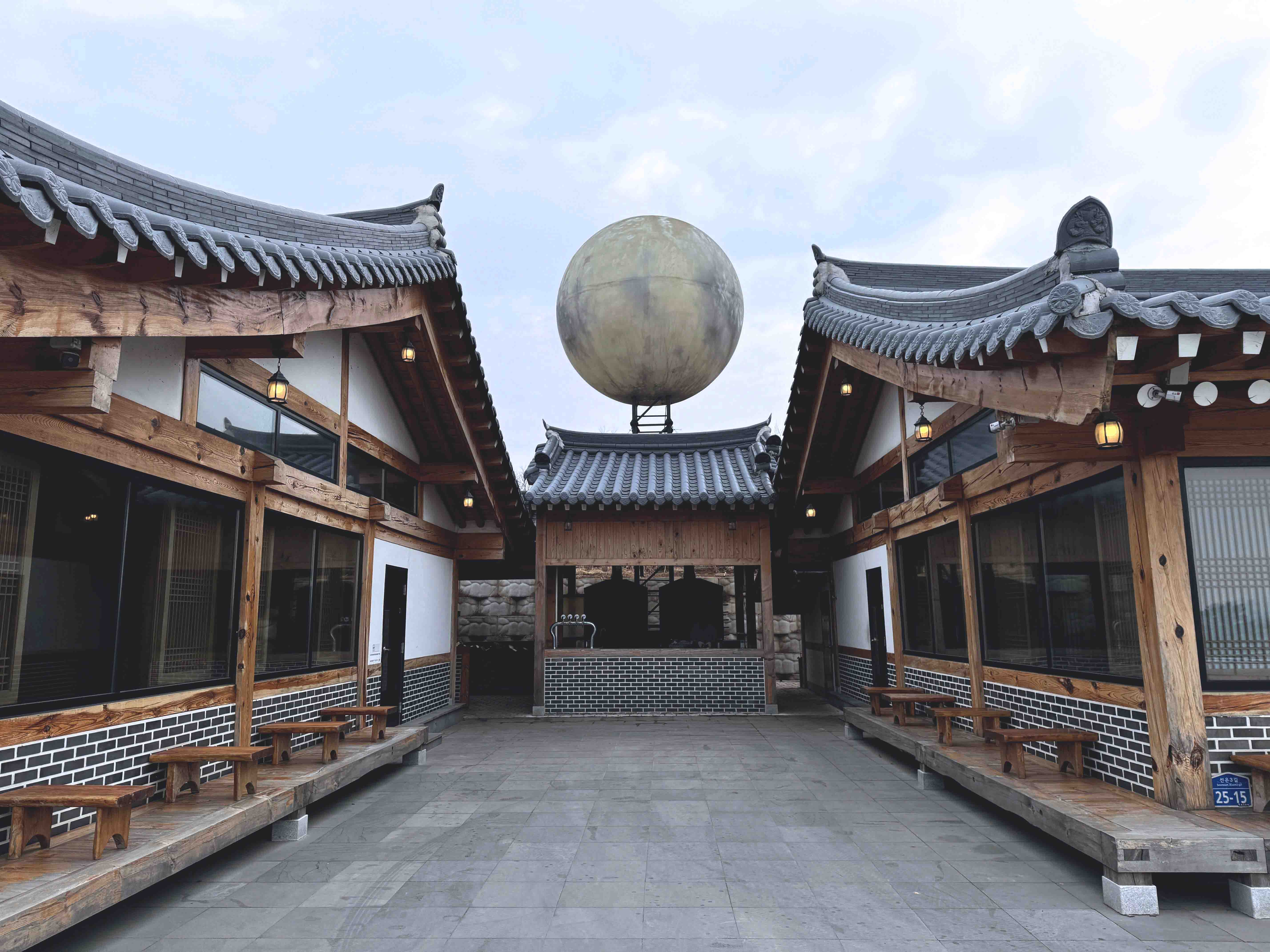 한옥 카페 선은재 삼계탕