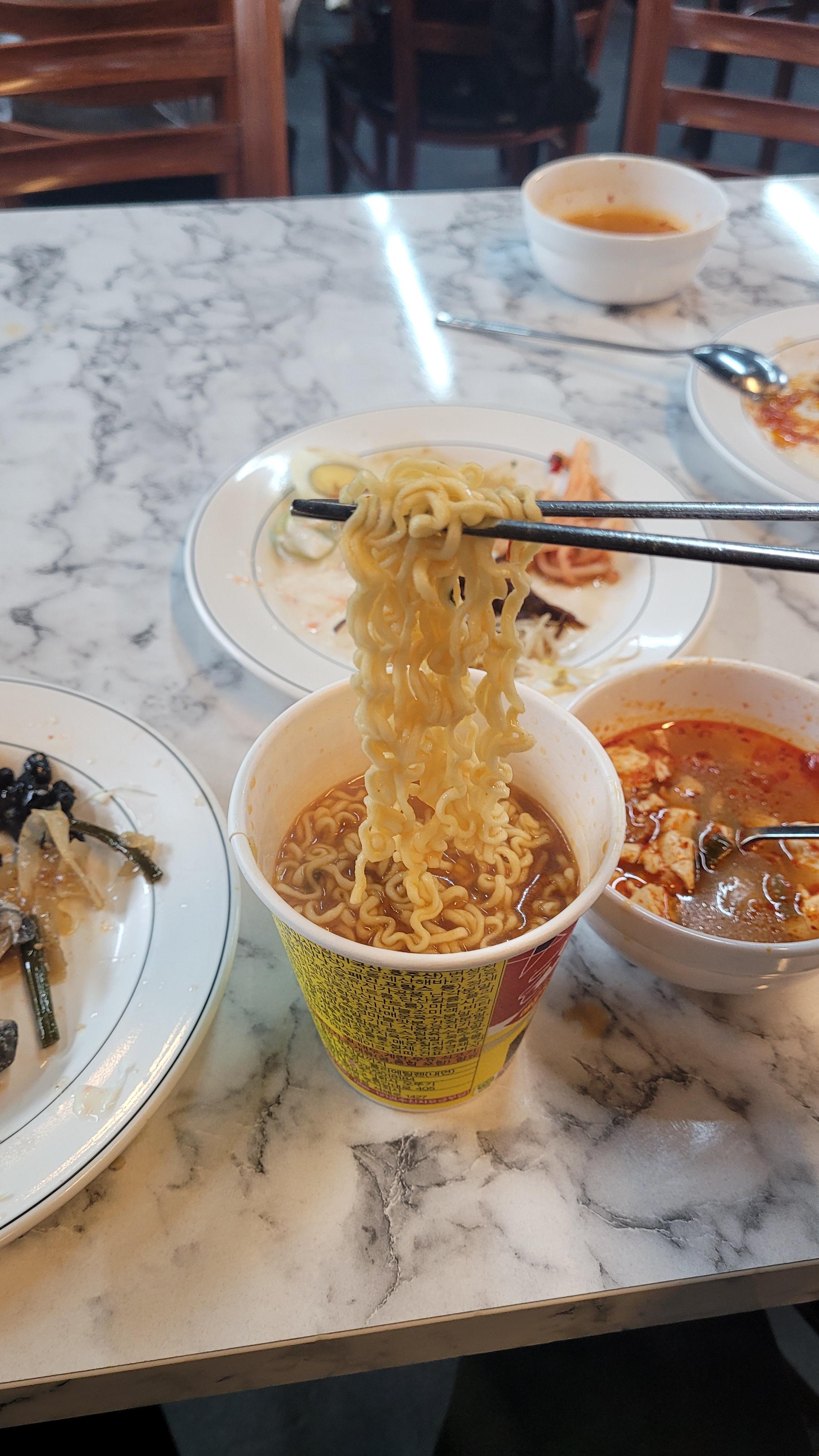 찐한식뷔페 사진 2