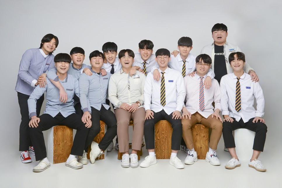 우정 짤 포즈랑 콘셉트 신경 쓰지 마세요! 광주우정사진스튜디오 8