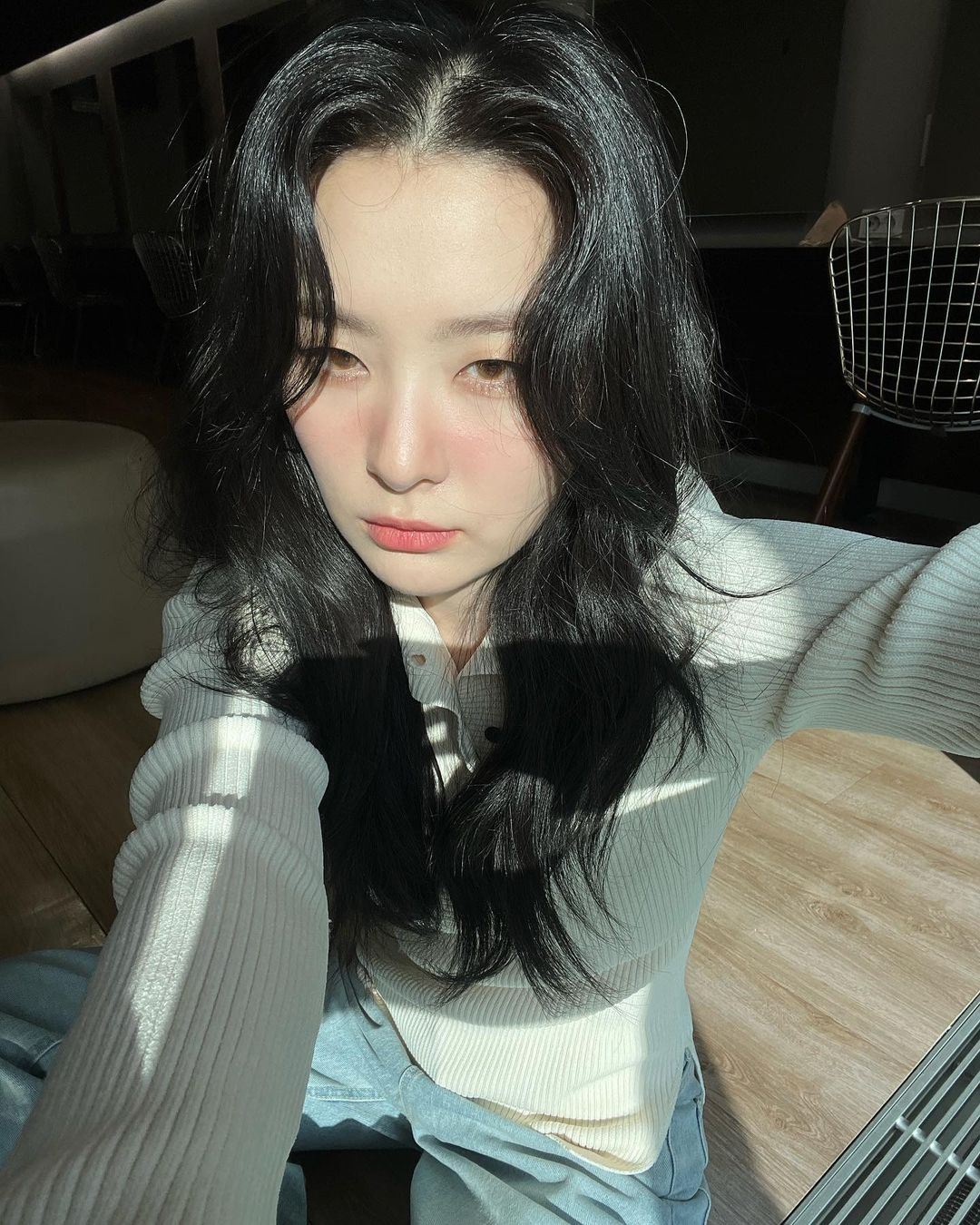  레드벨벳 슬기 자연광 인스타그램 셀카 사진