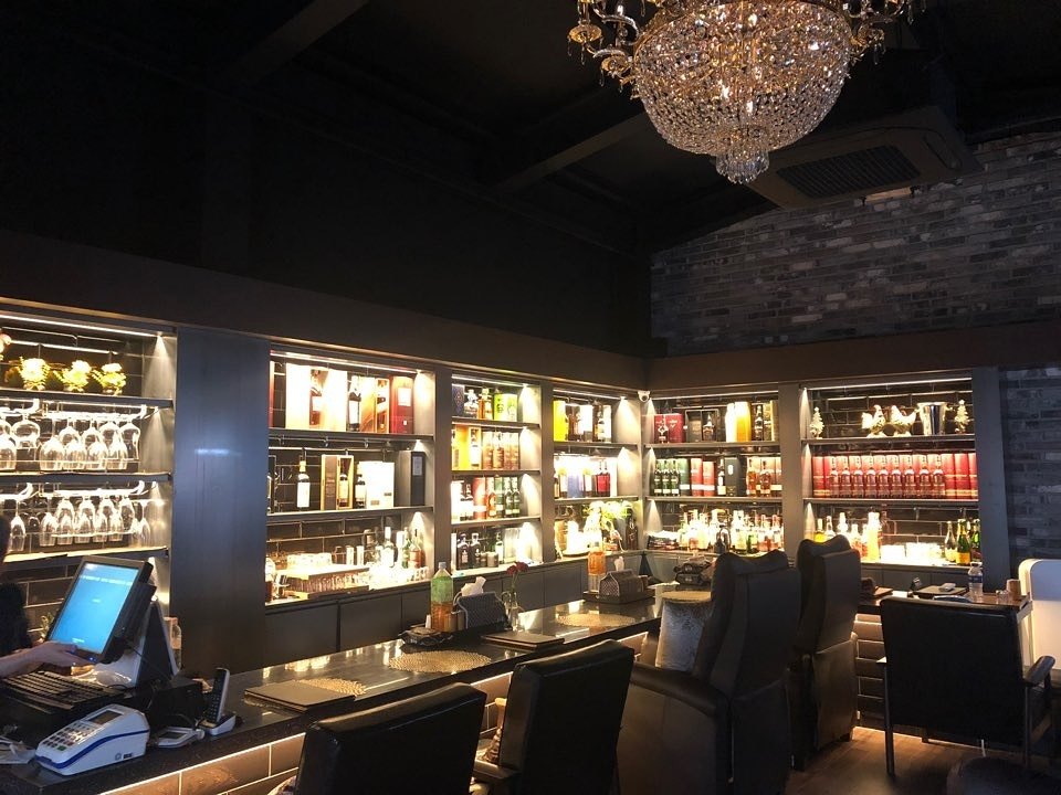  목동 오목교역 바 킹스랜드 (KING'S LAND BAR) | 목동모던바 토킹바 혼술