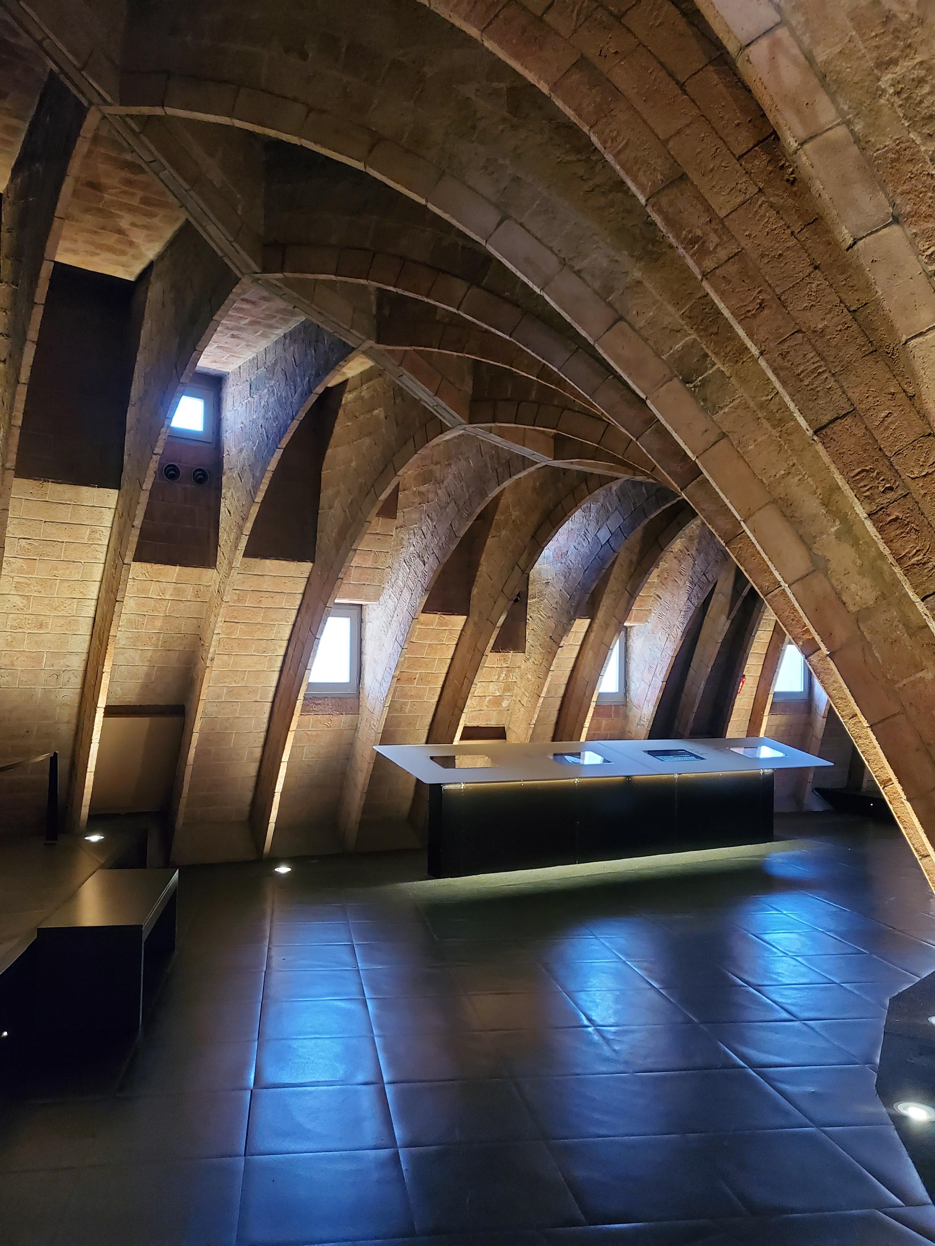 가우디의 집 카사 밀라(Casa 17