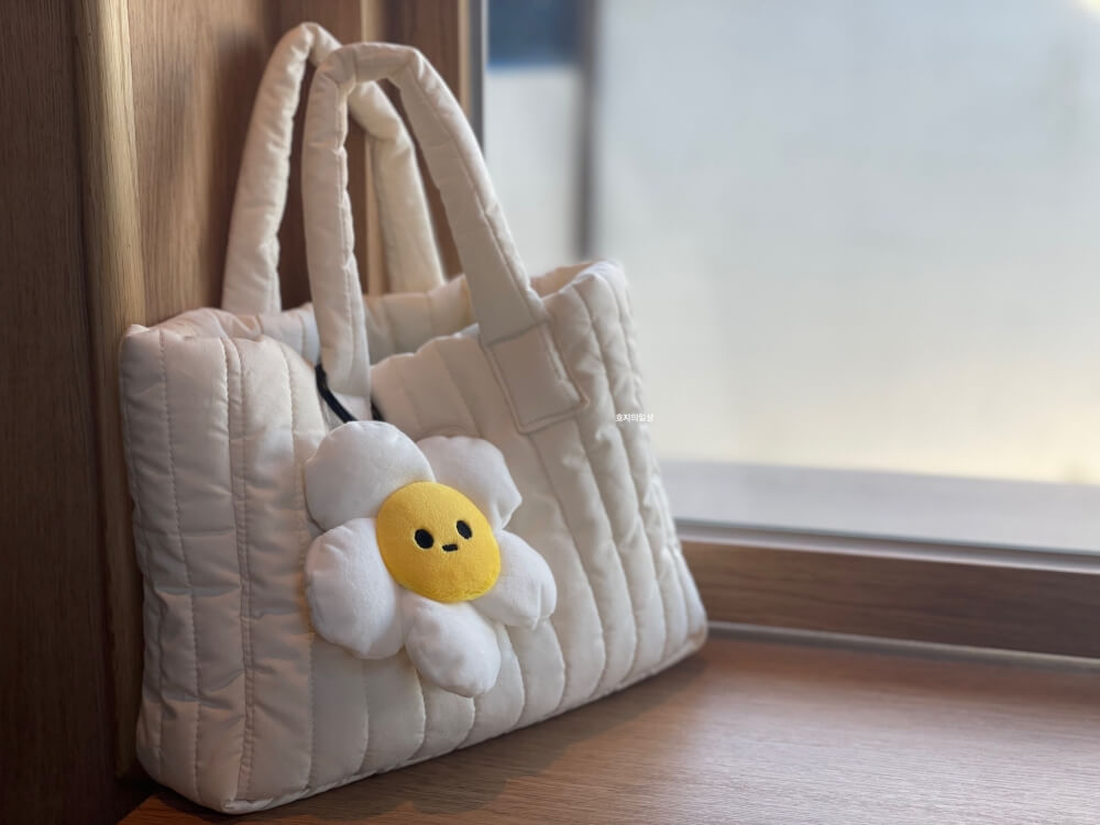 시엔느 패딩백 (Sienne Padding Bag) - 가방 장식