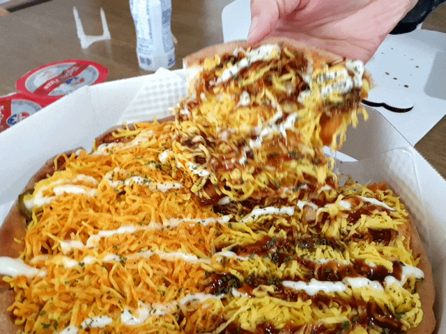  시카고피자의 새로운 맛과 특이한 맛! <빅스타피자>