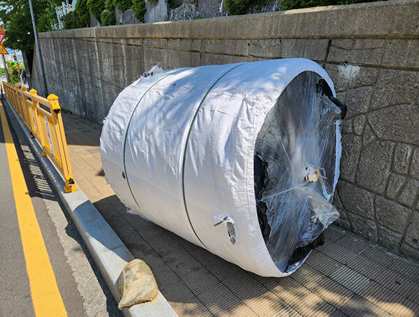 부산 영도구 초등학교 스쿨존 컨테이너 자재 인도 덮쳐 초등학생 사망 등굣길