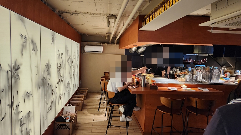 핫쵸-신사-내부
