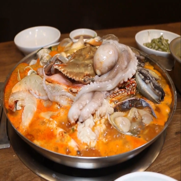  인천 부평 부평역 맛집 동강해물탕 생방송 투데이 산더미해물탕