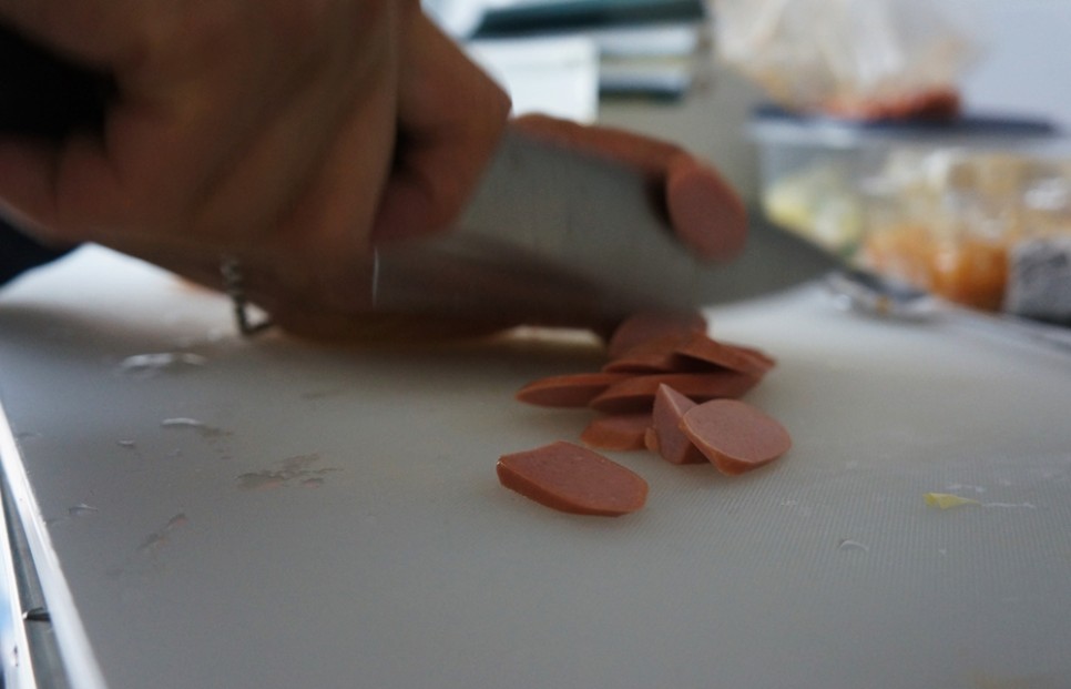 점심메뉴 부대찌개 레시피 전수 흔하지 않은 특별한 맛 점심메뉴 부대찌개 레시피 전수 흔하지 않은 특별한 맛