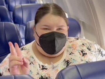 "뚱뚱하면 빈 자리를 얻습니다." '플러스 사이즈' 승객이 뻔뻔스럽게 말합니다. 1